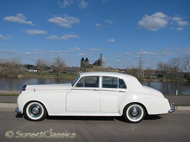 1958-rolls-royce-silver-cloud-268.jpg