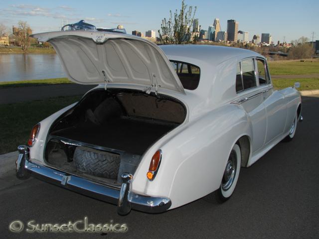 1958-rolls-royce-silver-cloud-445.jpg