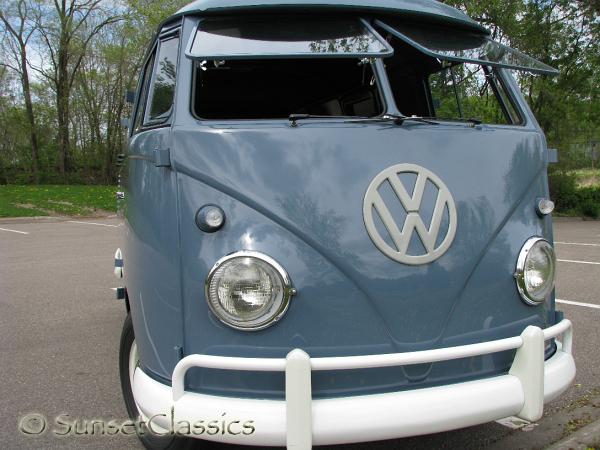 1959-vw-double-door-van-370.jpg