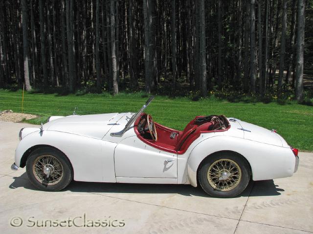 1961-triumph-tr3a-605.jpg
