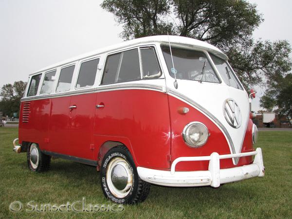 1961-deluxe-vw-bus-047.jpg