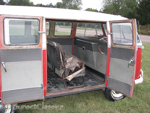 1961-deluxe-vw-bus-075.jpg