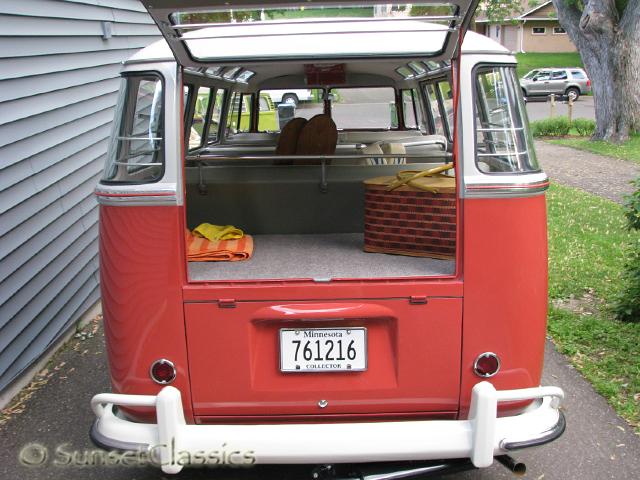 1961-23-window-bus-212.jpg