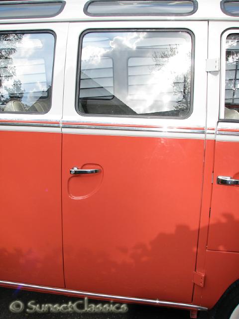 1961-23-window-bus-180.jpg