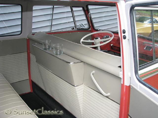 1961-23-window-bus-214.jpg