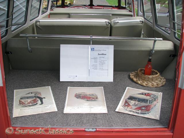 1961-23-window-bus-223.jpg