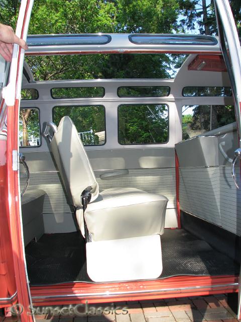 1961-23-window-bus-862.jpg