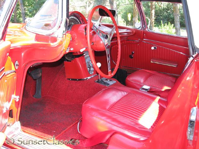 1962-corvette-convertible-563.jpg