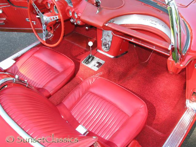 1962-corvette-convertible-653.jpg