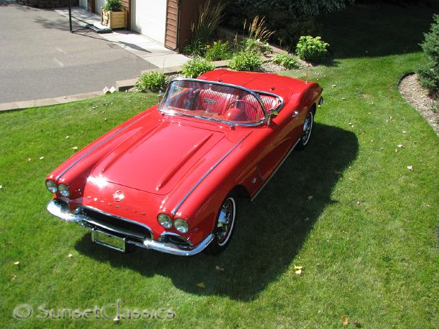 1962-corvette-convertible-690.jpg