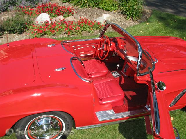 1962-corvette-convertible-695.jpg