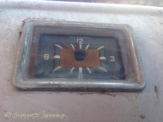 1963-vw-23-window-bus-010.jpg