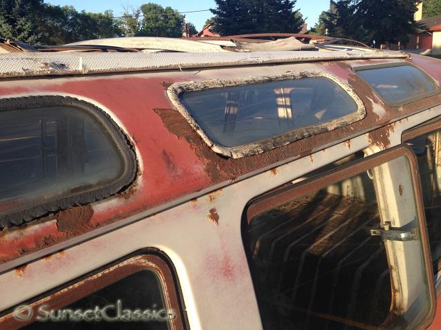 1963-vw-23-window-bus-025.jpg