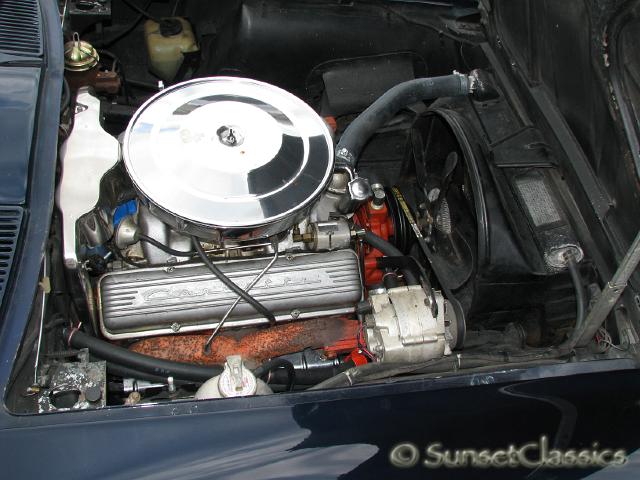 1963-corvette-stingray-340hp-engine_2.JPG