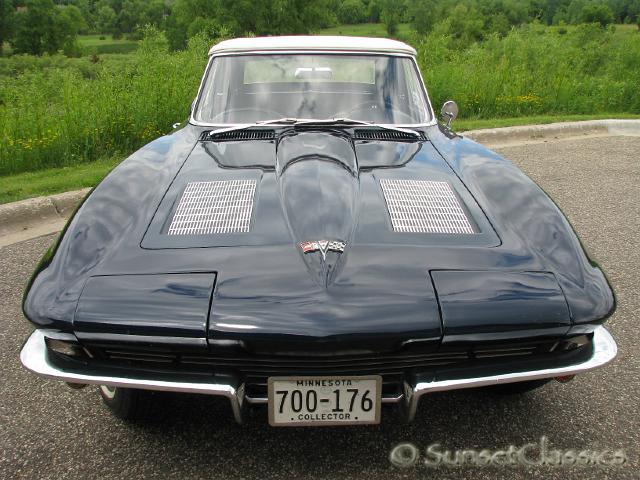 1963-corvette-stingray-340hp-engine_388.JPG