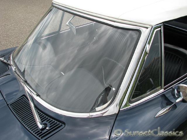 1963-corvette-stingray-340hp-windshield-1.JPG