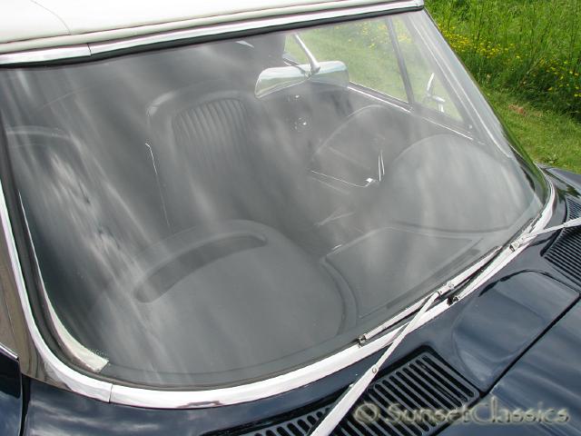 1963-corvette-stingray-340hp-windshield.JPG