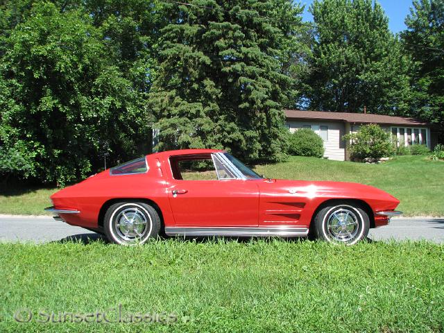 1963-corvette-stingray-089.jpg