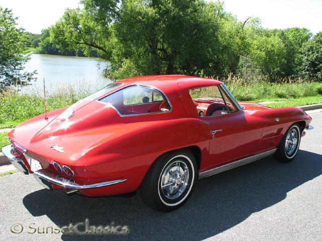 1963-corvette-stingray-091.jpg