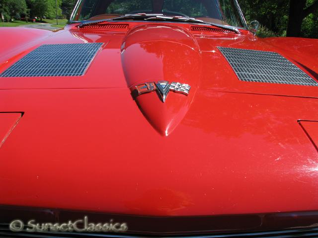 1963-corvette-stingray-098.jpg