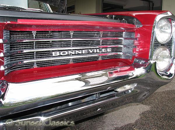 1964-pontiac-bonneville830.jpg