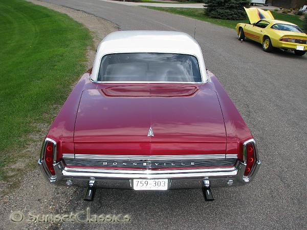 1964-pontiac-bonneville851.jpg