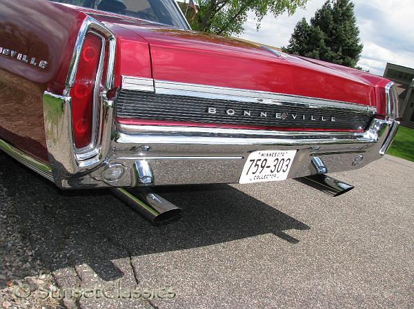 1964-pontiac-bonneville880.jpg