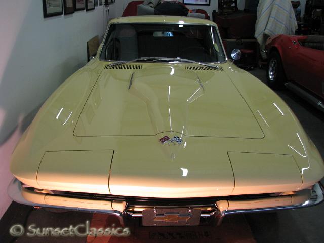 1965-corvette-stingray-396-398.jpg