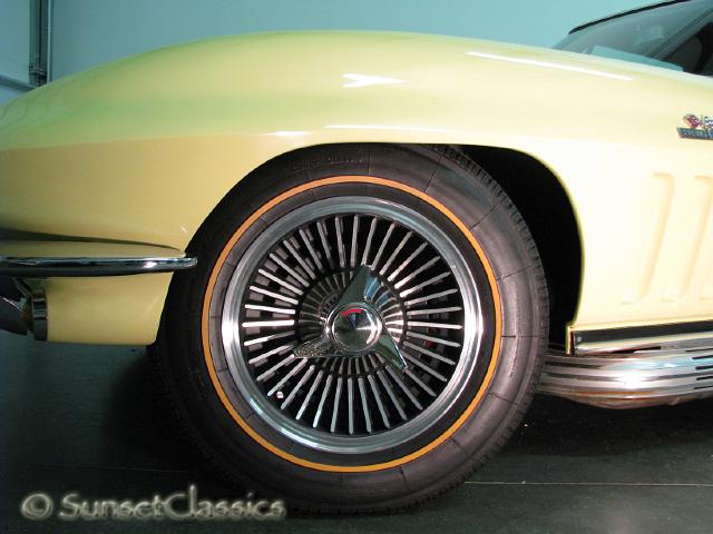 1965-corvette-stingray-396-599.jpg