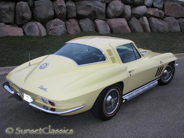 1965-corvette-stingray-396-660.jpg