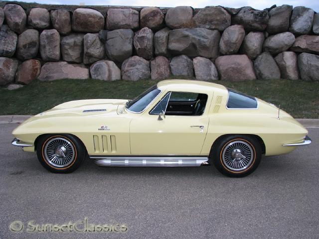 1965-corvette-stingray-396-680.jpg