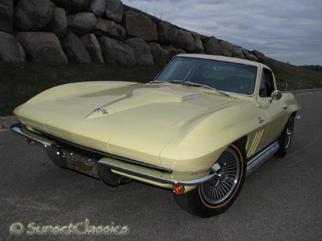 1965-corvette-stingray-396-686.jpg