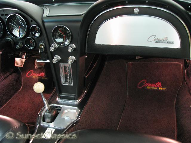 1965-corvette-stingray-396-446.jpg