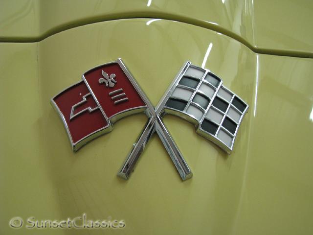 1965-corvette-stingray-396-557.jpg