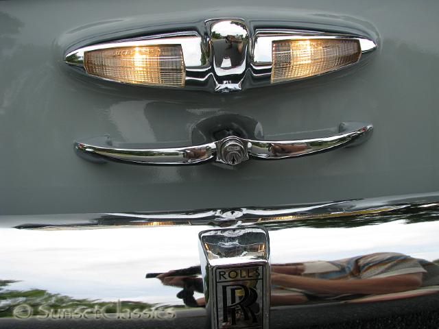 1965-rolls-royce-silver-cloud-003.jpg