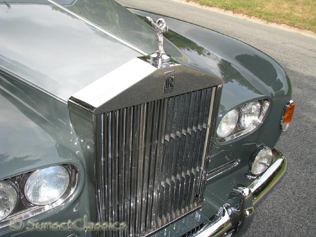 1965-rolls-royce-silver-cloud-068.jpg