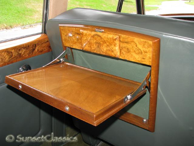 1965-rolls-royce-silver-cloud-900.jpg