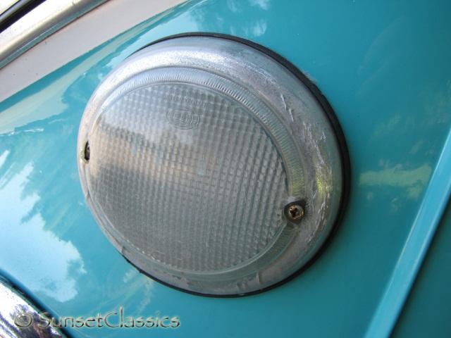 1965-volkswagen-bus-076.jpg