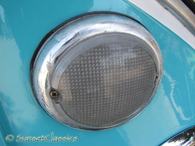 1965-volkswagen-bus-078.jpg