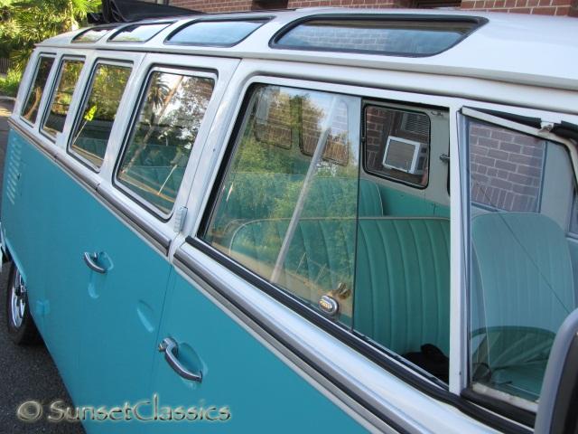 1965-volkswagen-bus-013.jpg