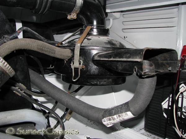 1966-vw-bus-benchseat-922.jpg