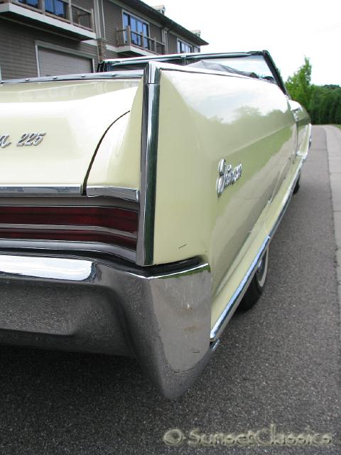 1966-buick-electra-225-convertible-465.jpg