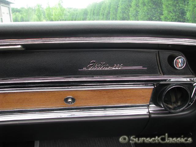 1966-buick-electra-225-convertible-glove-box.jpg