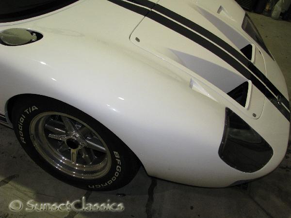 1966-ford-gt40-589.jpg