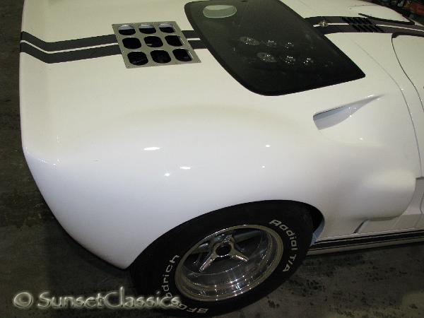1966-ford-gt40-591.jpg
