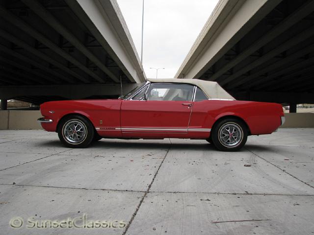 1966-ford-mustang-convertible-062.jpg