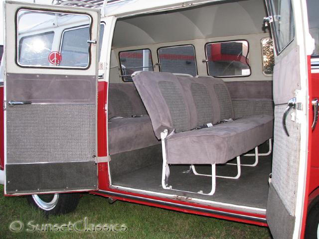 1966-vw-deluxe-bus-240.jpg