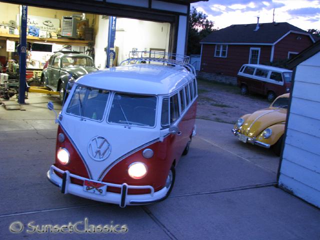 1966-vw-deluxe-bus-343.jpg
