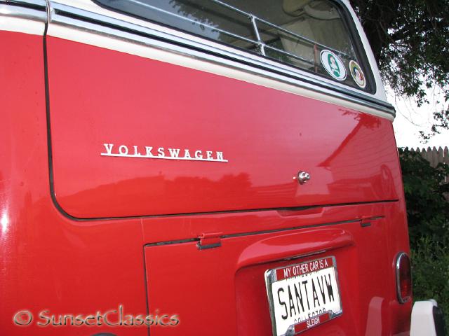 1966-vw-deluxe-bus-221.jpg