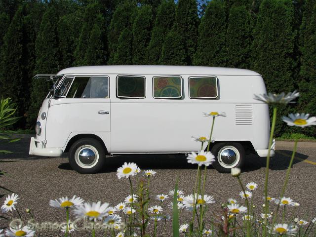 1966-vw-walk-through-bus-1727.jpg